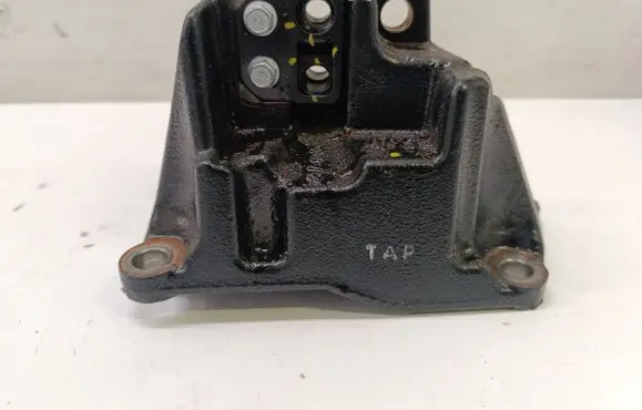 Hyundai Tucson IV NX4 Engine mounting bracket