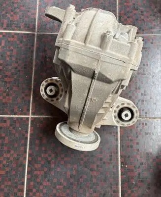 Dodge Challenger Rear differential F026009913 20190425 0501333959C