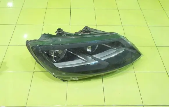 Seat Alhambra (Mk2) Headlight/headlamp 7N5941006G