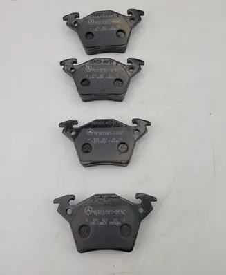 Mercedes-Benz Vito Viano W638 Brake pads (rear) A0004214210