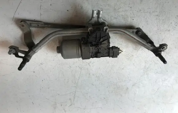 Peugeot 207 Front wiper linkage and motor 9650380780