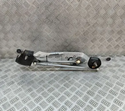Toyota Yaris Cross Front wiper linkage and motor 851500D340 85110K0120