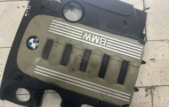 BMW 5 E60 E61 Engine cover (trim)