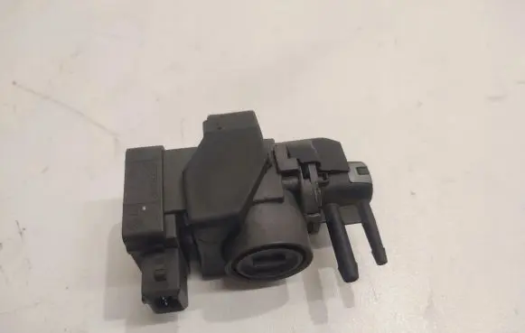 Renault Fluence Turbo solenoid valve 149568021r