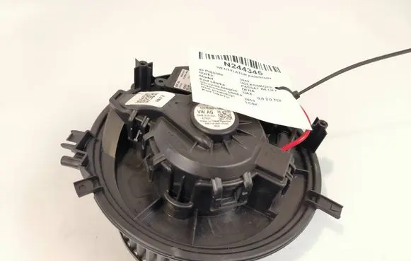 Volkswagen PASSAT B8 Heater fan/blower 5WB819021