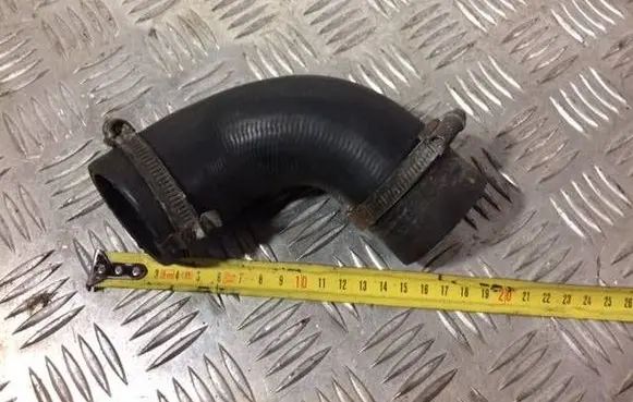 Saab 9-3 Ver2 Intercooler pipe mounting bracket 