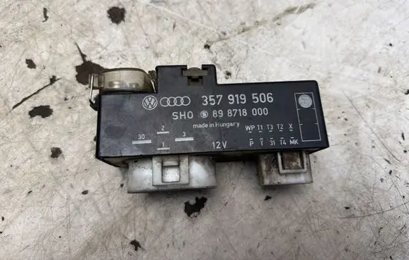 Volkswagen Sharan Coolant fan relay 357919506