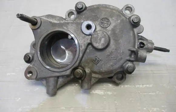 Peugeot 2008 I Fuel injection high pressure pump 9810737980