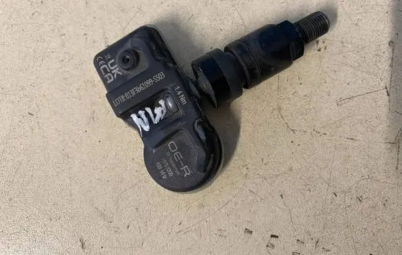 Subaru Impreza IV Tire pressure sensor HTS3200