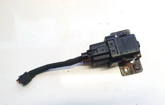 KIA Sorento Glow plug pre-heat relay 368302F000