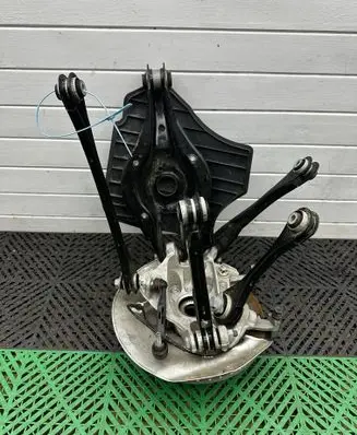BMW 3 G20 G21 Rear wheel hub 6879534