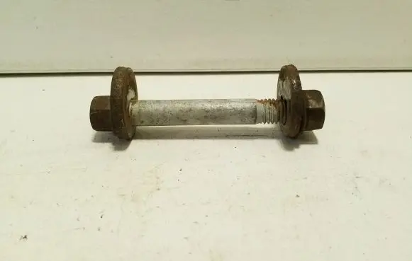 Volvo XC40 Rear suspension camber bolt 