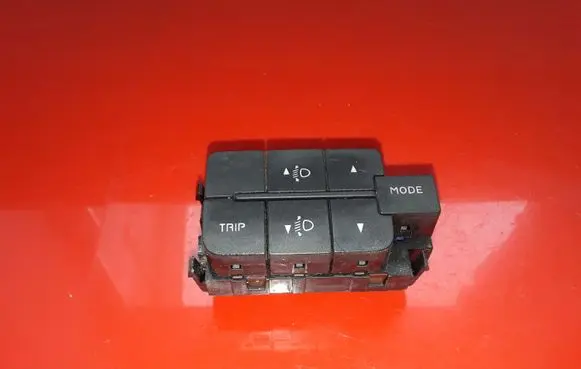 Iveco Daily 35 - 40.10 Headlight level height control switch B569