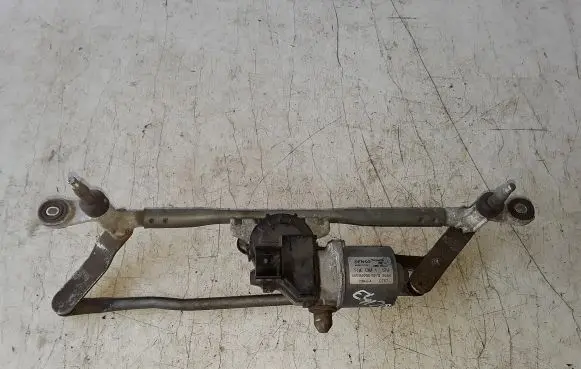 Front wiper linkage