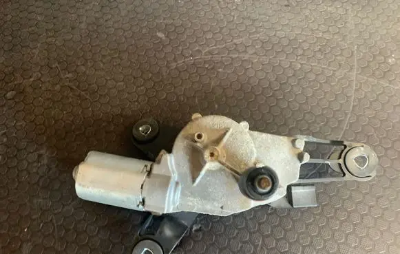 Mitsubishi Colt CZ3 Rear window wiper motor 0390201802 MN105052