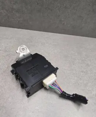 Toyota C-HR I Door central lock control unit/module 8597048040