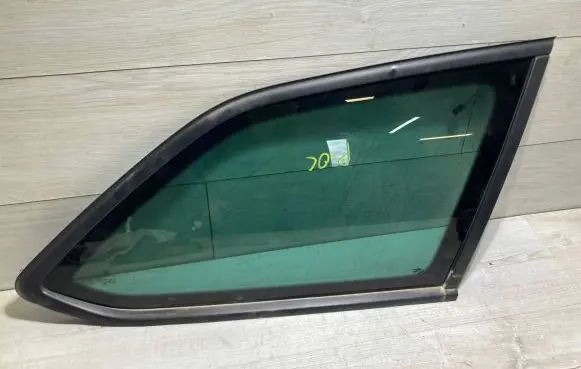 Skoda Octavia Mk3 (5E) Rear side window 5E9845298