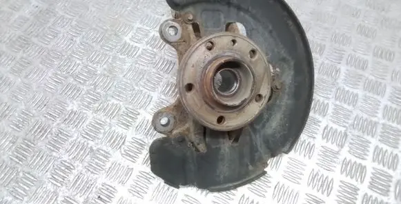 Volvo V70 Front wheel hub