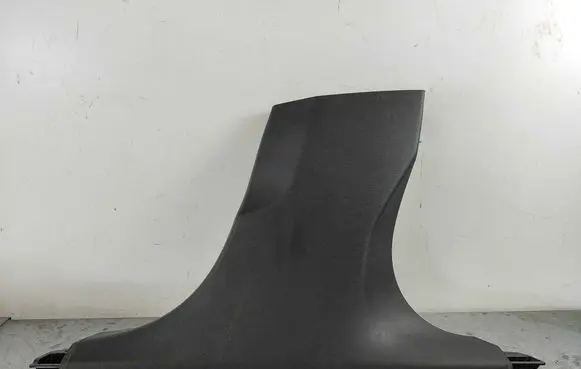 Volvo XC60 (B) pillar trim (bottom) 31426886