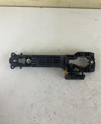 Toyota Yaris Front door coupe exterior handle/bracket 