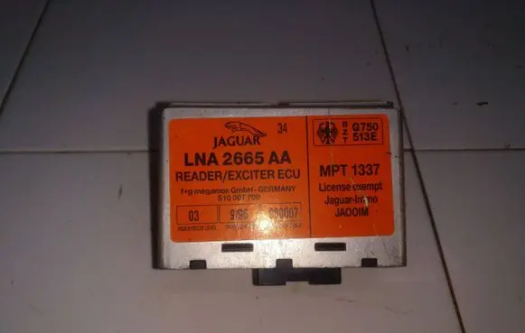 Jaguar XJ X300 Immobilizer control unit/module LNA2665AA 51007700