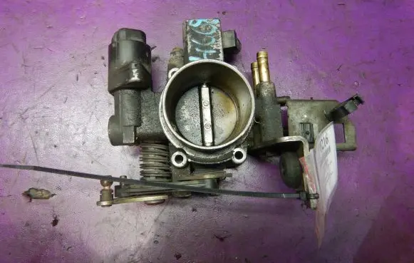 Opel Astra G Throttle body valve 90529710