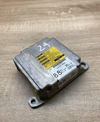 Toyota Avensis T250 Airbag control unit/module 8917005161 215767106
