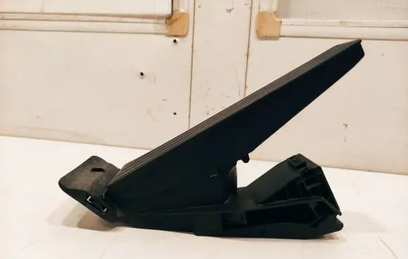 BMW X3 F25 Accelerator throttle pedal 6852644 25916010