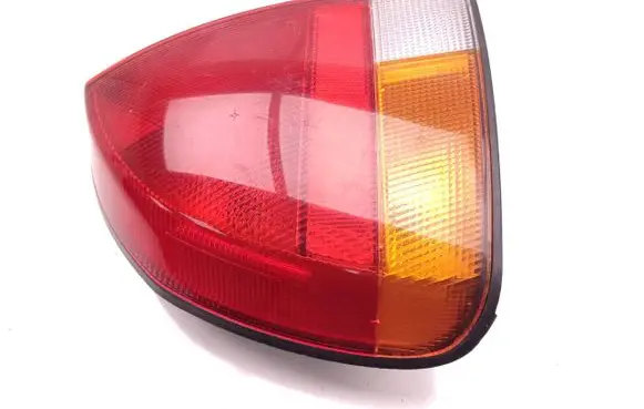 Mitsubishi Carisma Rear/tail lights