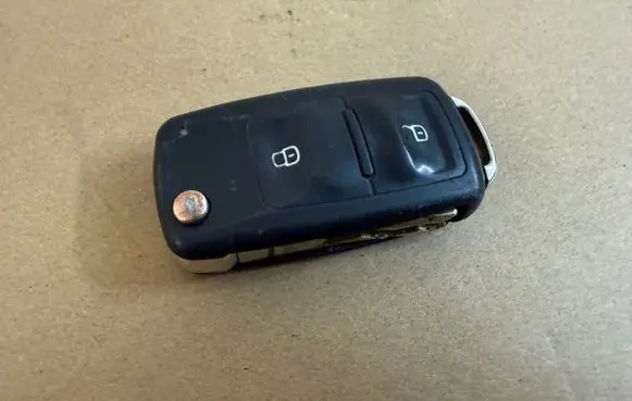 Volkswagen Amarok Ignition key/card 