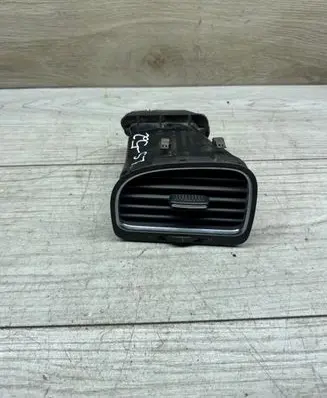 Volkswagen Golf VI Dashboard side air vent grill/cover trim 5K0819703J 5K0819709C