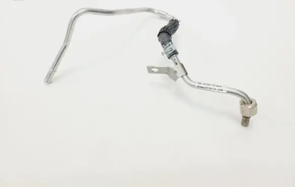 Volkswagen Tiguan Exhaust gas pipe 04L131582B