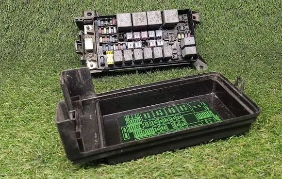 KIA Sorento Power management control unit 911603E040