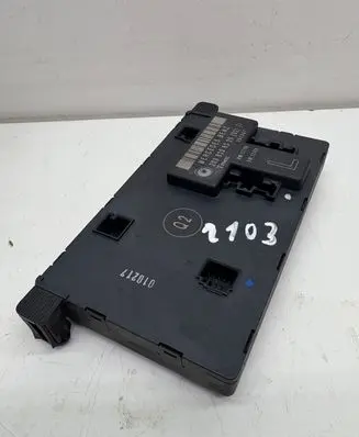 Mercedes-Benz C W203 Door control unit/module 2038206326 351307