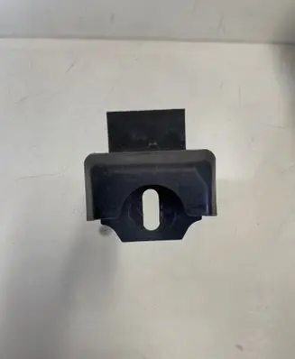 Audi A6 S6 C6 4F Front bumper mounting bracket 4F0807255
