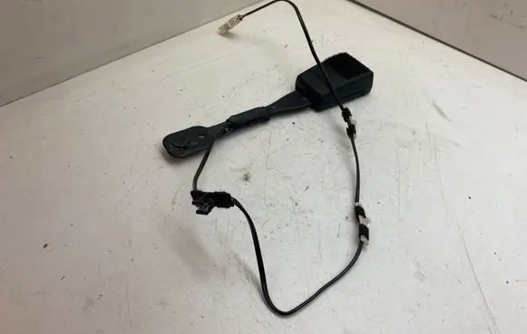 BMW 5 G30 G31 Front seatbelt buckle 735909007