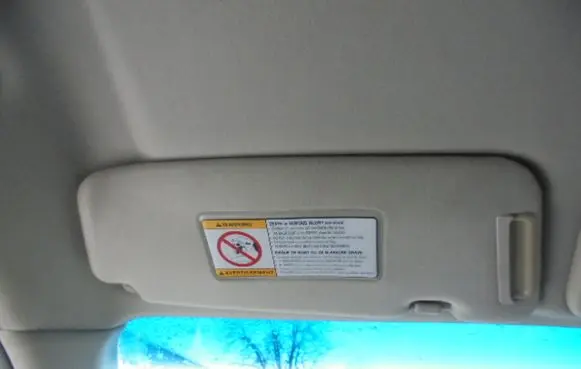 SsangYong Rexton Sun visor