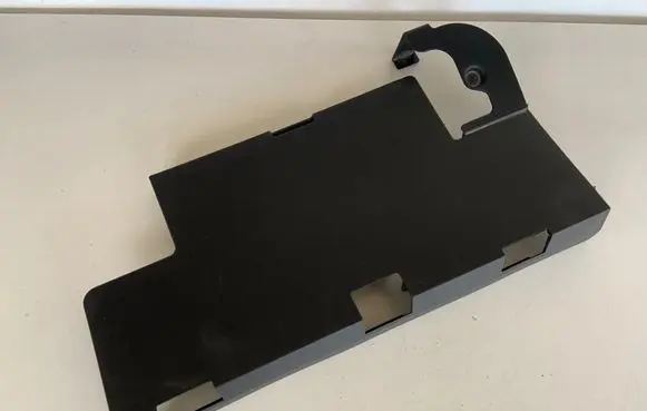 Audi A6 S6 C7 4G Battery box tray cover/lid 8K0915429G