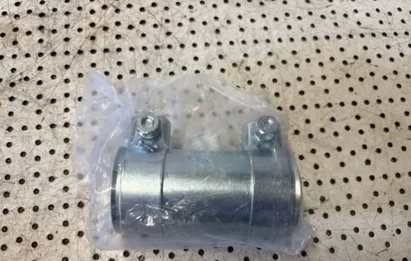 Mercedes-Benz Sprinter W906 Muffler pipe connector clamp 