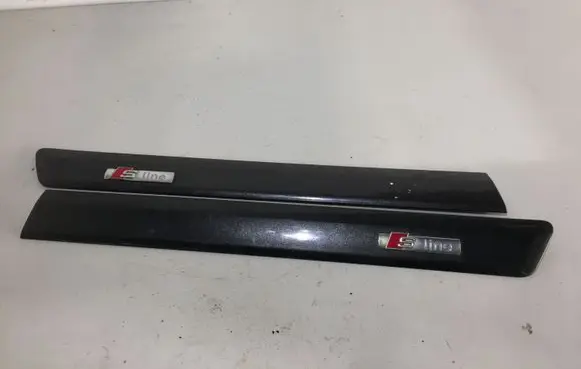 Audi A3 S3 8P Rear fender molding trim 8P3853983B