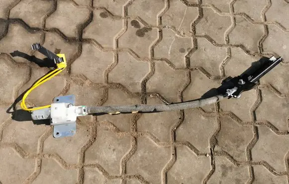 Volkswagen Phaeton Seat belt height adjuster 404691 560973354D