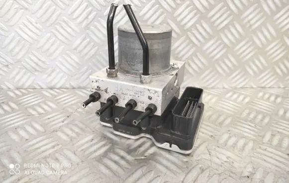 Toyota Yaris ABS Pump 0D780