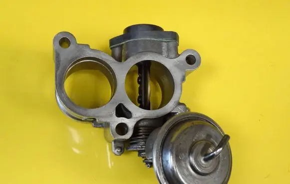 Citroen C5 Throttle body valve GV13A