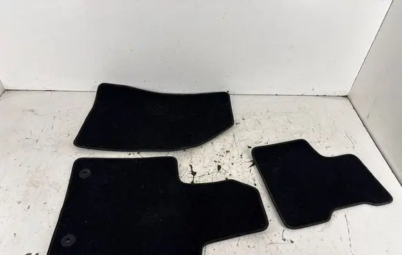 Dodge Hornet Car floor mat set 01581700070 1581700070 7MT51U00AA