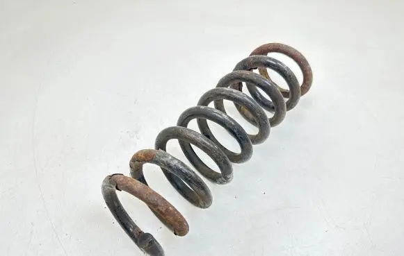 Mercedes-Benz E W210 Rear coil spring