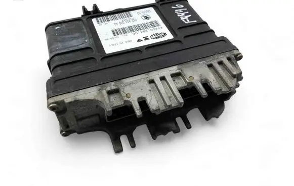 Skoda Felicia I Engine control unit/module ECU 032906030AG