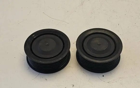Mercedes-Benz Vito Viano W639 Belt tensioner pulley F561724