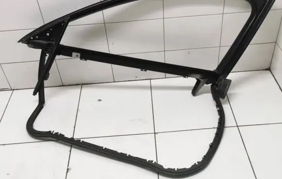 Audi A6 S6 C6 4F Front door window/glass frame 4f0837629 4f0867381c