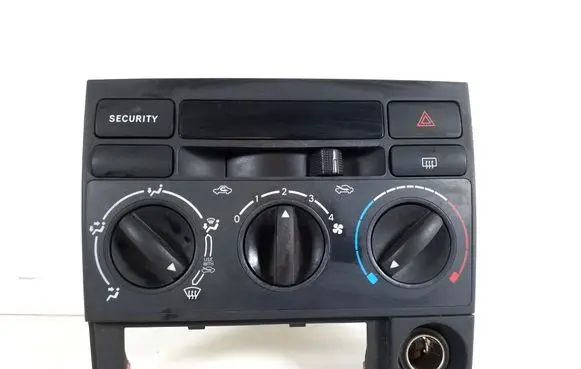 Toyota Corolla Verso E121 Air conditioner control unit module 55900-13070