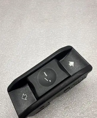 BMW 7 E38 Sunroof switch 6907288 03015010